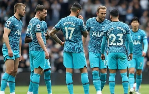 开元棋牌app-英超劲旅签下实力派中场，冲击争冠