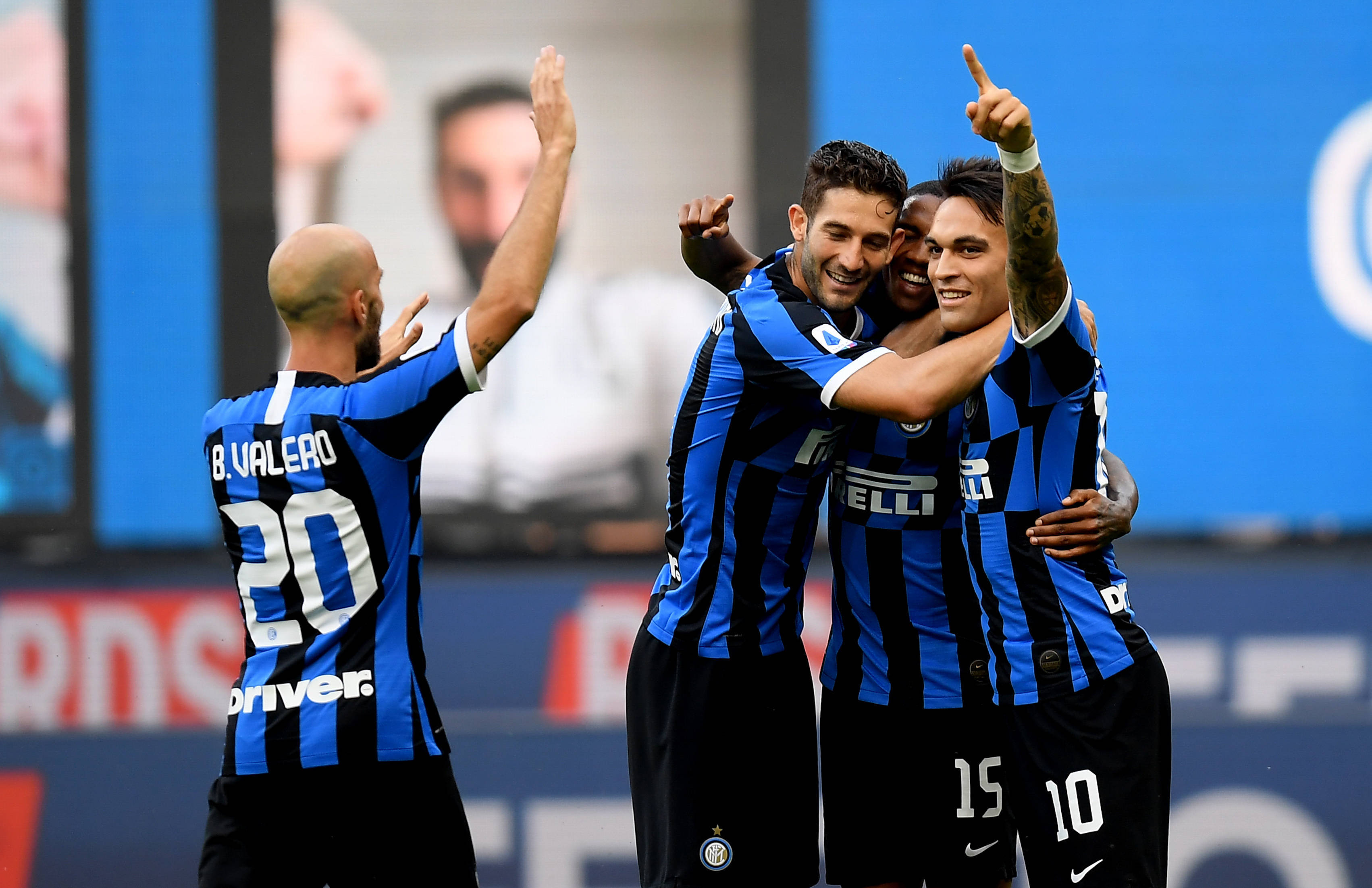 次回合!球队与对手再度交锋,胜负难料 次回合!球队与对手再度交锋,胜负难料