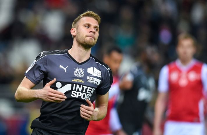 摩纳哥前锋贝尼耶的表现备受瞩目 摩纳哥前锋贝尼耶的表现备受瞩目