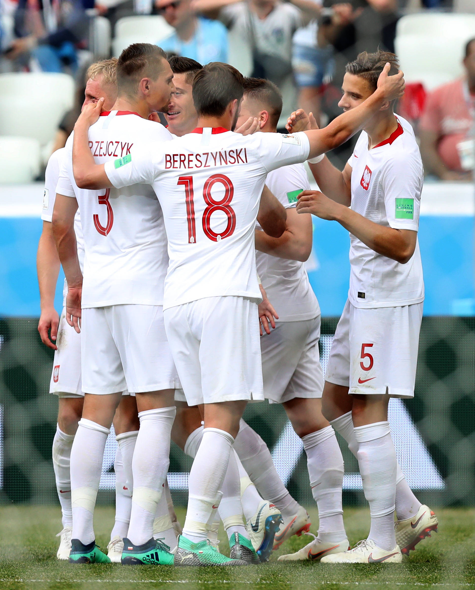 葡萄牙遭遇-惨败，波兰表现抢眼排名第八的简单介绍